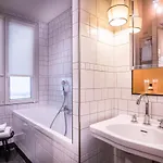 Nh Opera Faubourg Hotel 4*